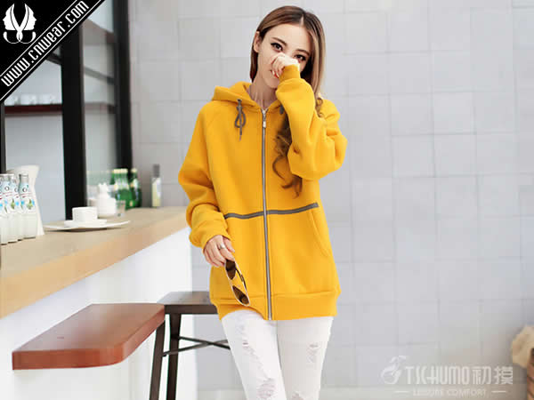 TSCHUMO 初摸女裝品牌形象展示