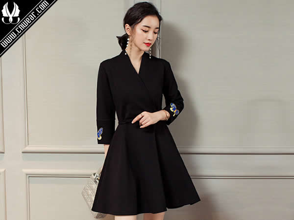 TINEE (庭內女裝)品牌形象展示