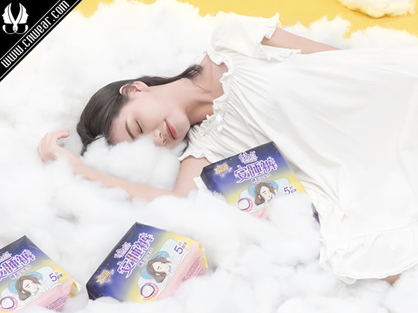 FREEMORE 自由點衛(wèi)生巾品牌形象展示