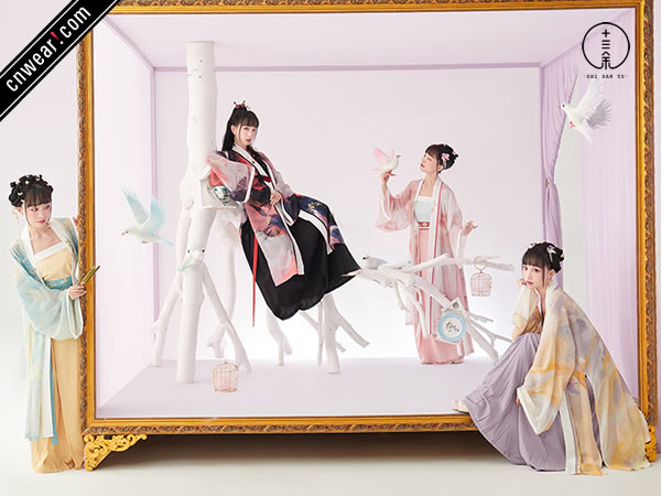 十三余 (漢服)品牌形象展示